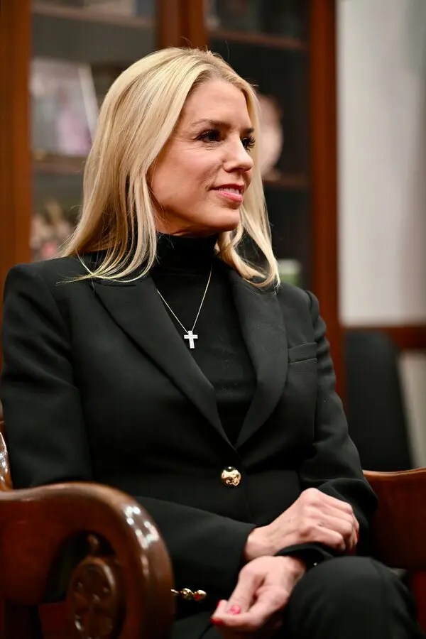 Attorney General Pam Bondi Seeks Death Penalty for Luigi Mangione