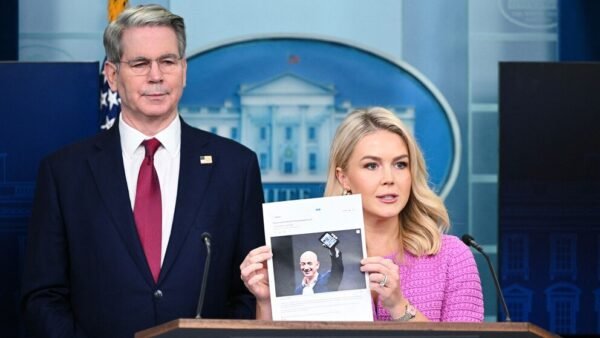 White House Criticizes Amazon Over Tariff Cost Display Plan; Retailer Cancels Idea