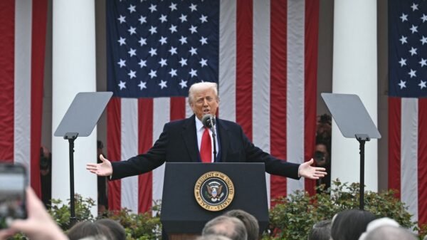 US Stocks Fall as Trade Tensions With China Resurface Despite Tariff Pause
