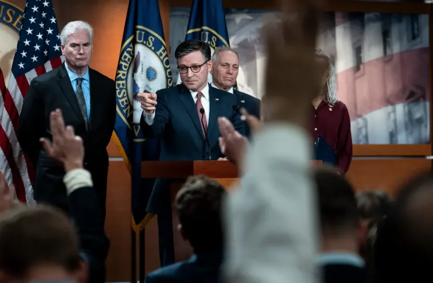 House Adjourns Early Amid Epstein File Dispute as Trump Defends Administration