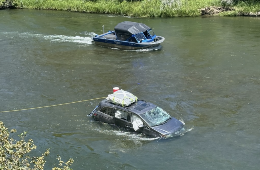 Utah Family of Six Rescued After Van Plunges Into Snake River in Idaho