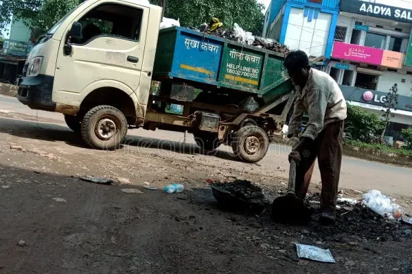 Trump Imposes 50% Tariffs on Indian Imports Over Russian Oil Purchases