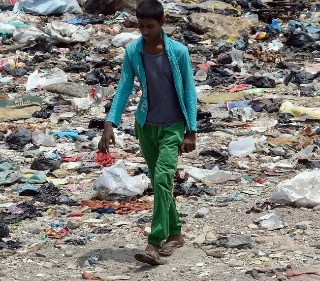 Trump Imposes $100,000 H-1B Visa Fee to Prioritize American Workers