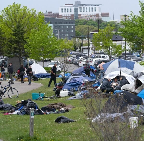 Trump Orders 200 Oregon National Guard Troops to Federal Duty Amid Portland Dispute