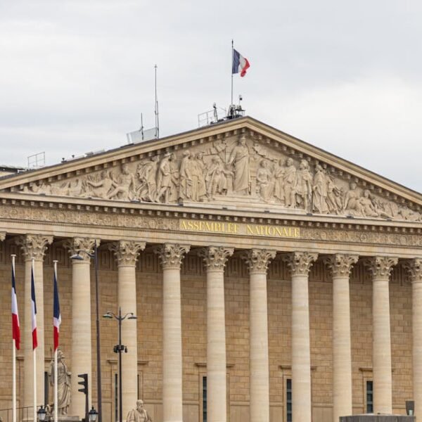 French Minister Seeks to Limit Charles Kushner’s Government Access