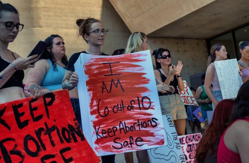 Transatlantic Efforts Influence UK Anti-Abortion Movement