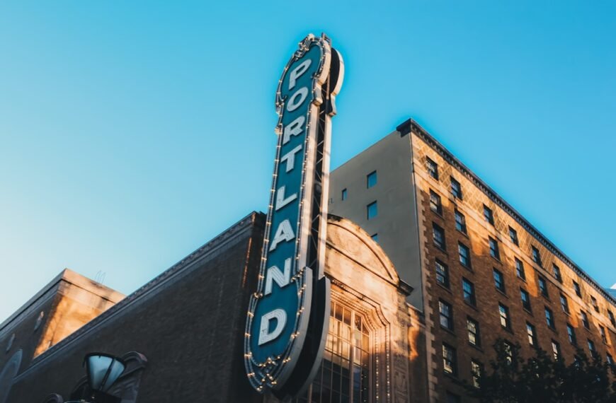 Appeals court pauses rulings that limit federal force outside Portland ICE building