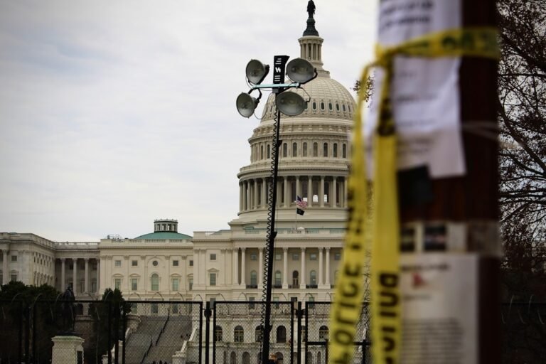 bipartisan-us-senators-want-investigation-into-far