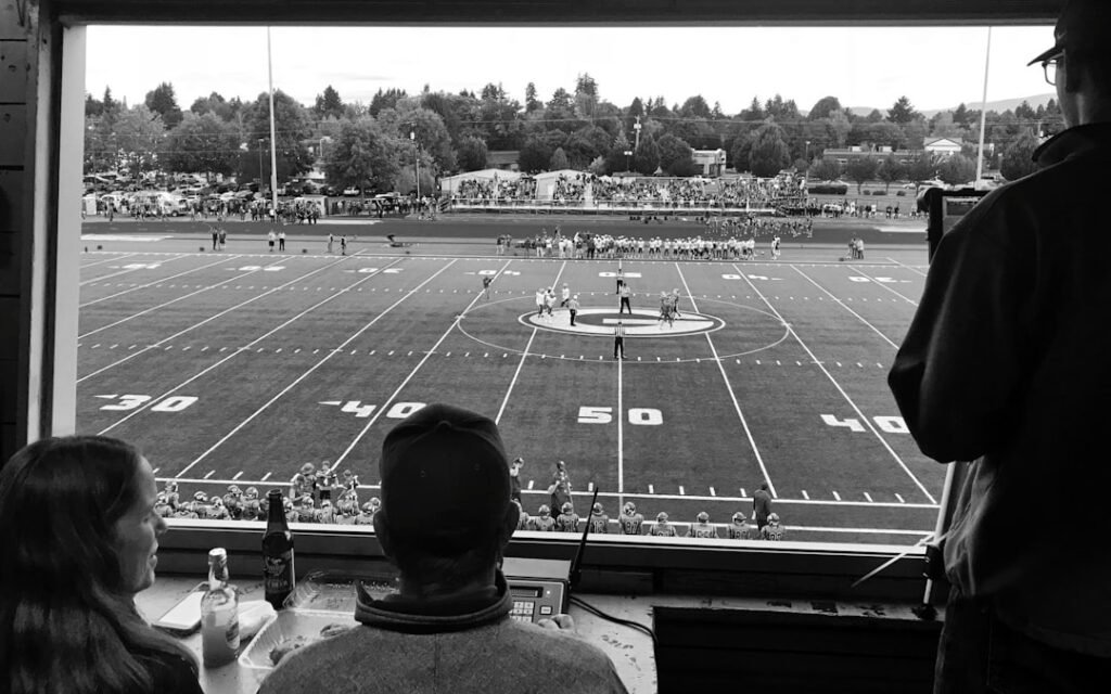 six-rural-oregon-democrats-compete-to-oust-u-s-rep