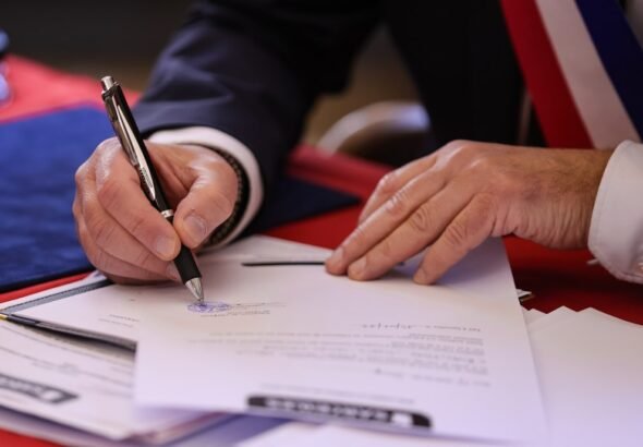 Trump Signs Executive Order Tightening Mail-In Ballot Requirements Through Federal Agencies