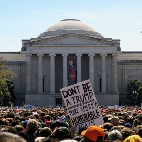 Washington Conservative Leader Asks State Supreme Court to Allow Income Tax Referendum