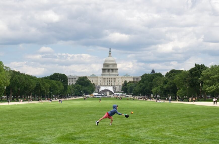 Washington State Clashes in Court With Prediction Market Platforms Kalshi and Robinhood Over Gambling Laws