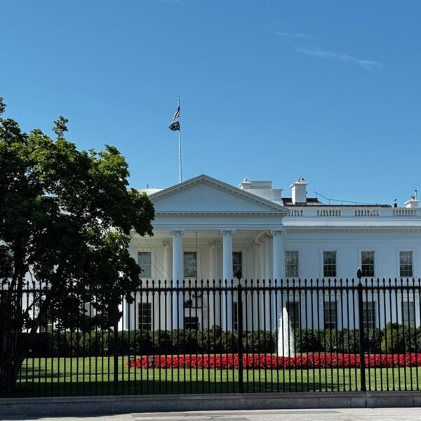 White House warns staff against insider trading on prediction markets