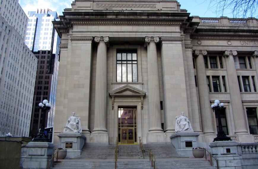 Federal courthouse exterior